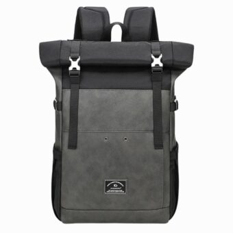 Un sac à dos moderne et design à porter au quotidien. Ce sac à dos est étanche et avec sa matière en PVC. Il est idéal pour l'école, le travail ou encore une balade en nature à pied ou à vélo.