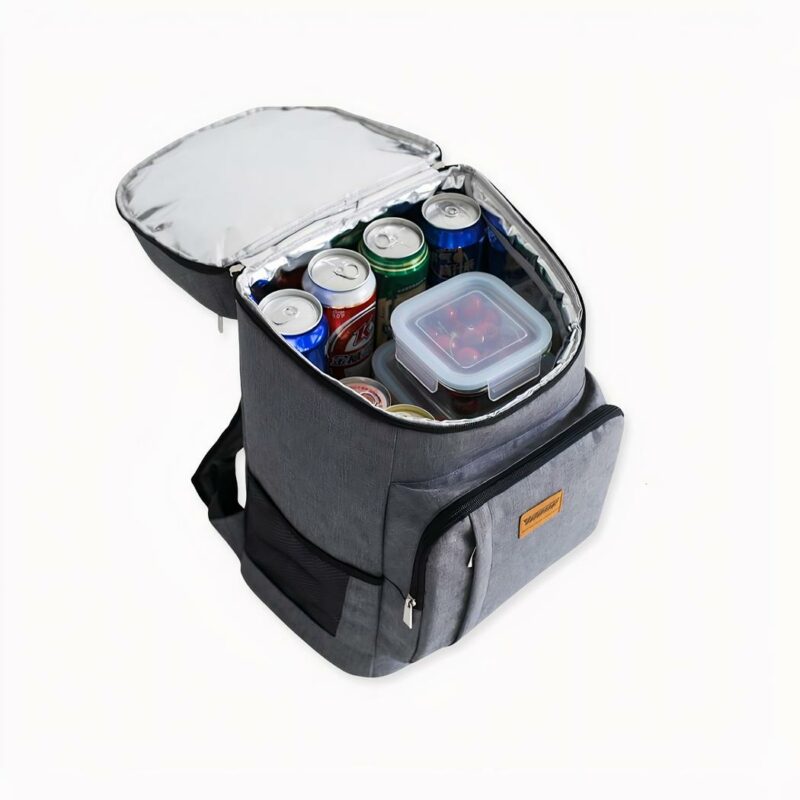 Ce sac à dos isotherme a une grande capacité. Il est imperméable et tiendra vos aliments au frais. Emporter votre déjeuner au travail, ou votre pique-nique au parc ou en voyage, sur votre dos.