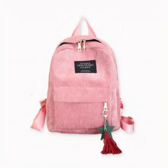 Découvrez cet adorable sac à dos femme élégant en velours cotelé, et jouez la carte de la douceur. Aussi pratique que chaleureux, il vous assurera une allure féminine quotidiennement. Agréable au touché et à l'oeil, vous ne pourrez plus vous en passer ! Porte-clé fourni.