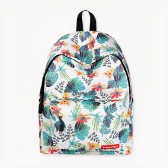 Un sac à dos motif tropicaux imprimé de motifs à feuilles tropicales. Un sac d'école ou de voyage avec des bretelles ajustables pour s'adapter aux enfants et aux plus grands.