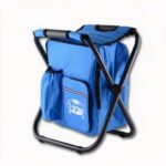 Ce sac à dos chaise est isotherme. Idéal pour un pique-nique, une journée pêche, du camping et tout autre activité en extérieur. Son compartiment principal gardera vos boissons au frais, il se déplie pour vous permettre de vous assoir.