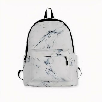 Un sac à dos cartable effet marbre pour un résultat ultra moderne et design. Un compartiment principal et une poche avant à fermeture éclaire et deux petites poches sur les côtés. Un sac d'école, de sport ou de voyages, transporter avec vous tout ce dont vous avez besoin avec style.