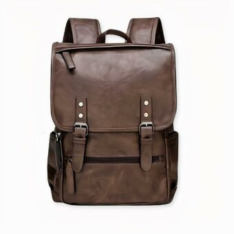 Un sac à dos cartable en imitation cuir avec de multiples poches. Ce sac a un grand compartiment intérieur qui peut contenir un ordinateur, et deux petites poches. Sur l'extérieur du sac deux poches avant, et une poche sur le rabat du sac.