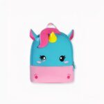 Découvrez ce magnifique sac à dos enfant licorne 3D rose et bleu, qui sera un adorable compagnon pour votre enfant. Féérique, ce merveilleux sac, lui permettra de transporter son petit nécessaire pour l’école ou encore d’apporter ses jouets avec lui ! Ce sac à dos enfant licorne 3D est le compagnon idéal pour les petits aventuriers.