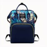 Les bretelles sont réglables et rembourrées pour un confort optimal et la poignée supérieure permet un transport facile. De plus, ce sac à dos est lavable en machine pour une utilisation durable et facile d'entretien. Offrez à votre enfant ce sac à dos bébé motif floral pour lui permettre de voyager en toute sécurité et style !