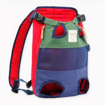 Transporter votre chien ou votre chat pour aller se promener deviendra plus simple avec ce sac à dos de transport pour animal petit et moyen gabarit. Votre petit compagnon s’y sentira confortable dedans. Il pourra sortir ses pattes et sa queue grâce aux trous dédiés. Très résistant, ce sac de transport pour animal peut supporter un poids jusqu’à 12 kg.