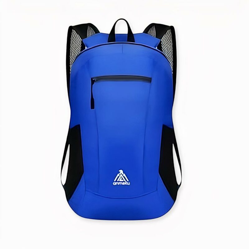 Notre Sac à dos de sport léger et pliable est vraiment très pratique ! Transportable dans absolument toutes les situations, il offre une capacité totale de 18 litres déplié pour ranger toutes vos affaires. Parfait pour la petite balade du dimanche matin ou la séance de sport improvisée. Bonne qualité et très à la mode.