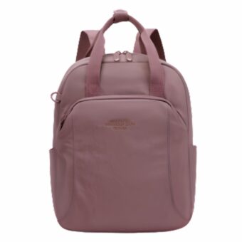 Sac à dos femme brodé en nylon sur fond gris très clair