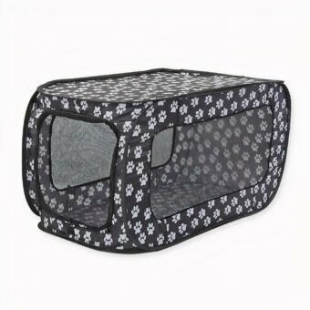 Avec notre cage pliable de voyage pour animaux de compagnie, vos compagnons ne sentiront plus jamais à l'étroit ! Offrant une très grande capacité dépliée, c'est une fois plié qu'elle vous surprendra, car à peine plus grande qu'un petit sac à dos. Il n'y aura jamais aucune raison de ne pas la prendre avec vous !