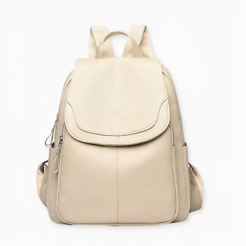 Laissez-vous séduire par ce sac à dos femme au design classique, sobre et élégant. Il se mariera avec tous les styles vestimentaires. Doux, souple et léger, ce sac à dos vous assurera un port pratique et confortable. N’hésitez pas à le porter pour vos petites courses du quotidien ou pour rejoindre votre bureau.