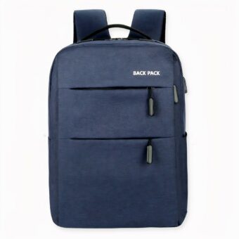 Un sac à dos gris au design épuré et élégant pour vous accompagner à l'université ou au travail. Craquez pour ce sac à dos ordinateur multi-poche qui rendra le transport de vos affaires plus simples. Chaque chose aura sa place avec son compartiment principal et ses nombreuses poches arrières.