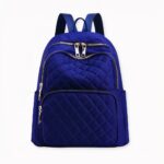 Une tenue décontractée vous assure plus de confort et de bien-être. Avec ce sac à dos femme de style décontracté, vous serez encore plus à l’aise en sortant de chez vous. Outre sa finition soignée, le sac bénéficie également d’un format compact lui assurant légèreté. Vous ne sentirez que du plaisir en portant ce mignon sac à dos.