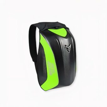 Sac à dos étanche 30L pour moto en version verte, sur fond gris clair.