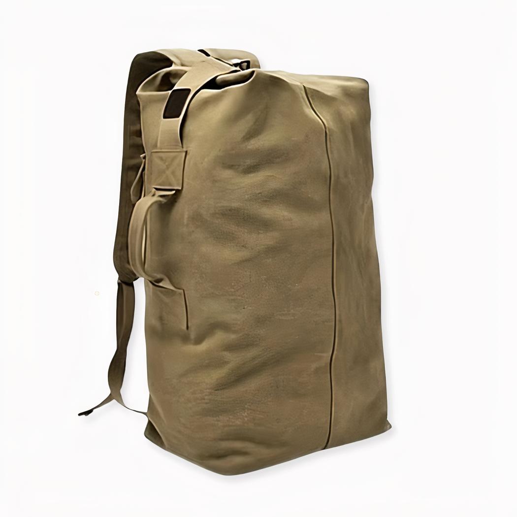 Découvrez ce très beau sac au style élégant, qui vous accompagnera au quotidien pour tous vos déplacements. Ce sac à dos résistant anti-déchirures a été conçu en tissu très léger et très résistant. Il dispose d'un compartiment interne séparé afin d'y glisser un ordinateur de taille jusqu'à 15 pouces. Ses nombreuses poches de rangement vous permettront d'y mettre vos petits objets du type chargeur, batterie, carte de bus... Un sac polyvalent adapté aux journées actives !