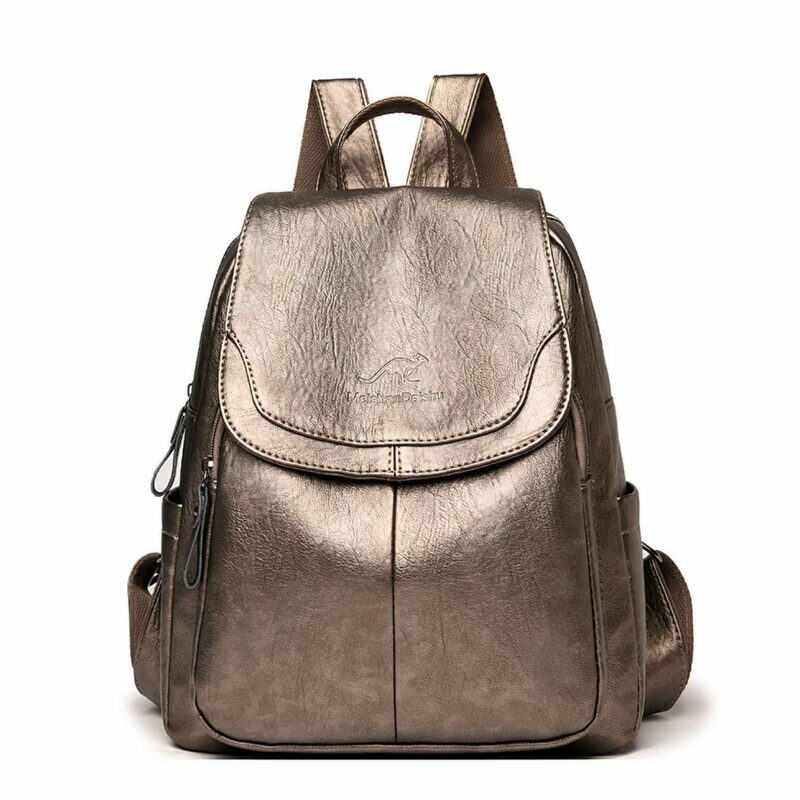 Sac à dos femme en simili cuir de mouton gris avec un fond blanc