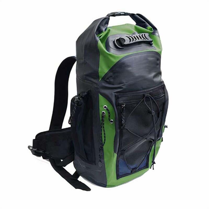 Sac à dos étanche 30L avec sangle latérale souple, bonne qualité et très pratique.