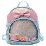 Petit sac à dos fille avec nœud bleu et rose avec un fond blanc