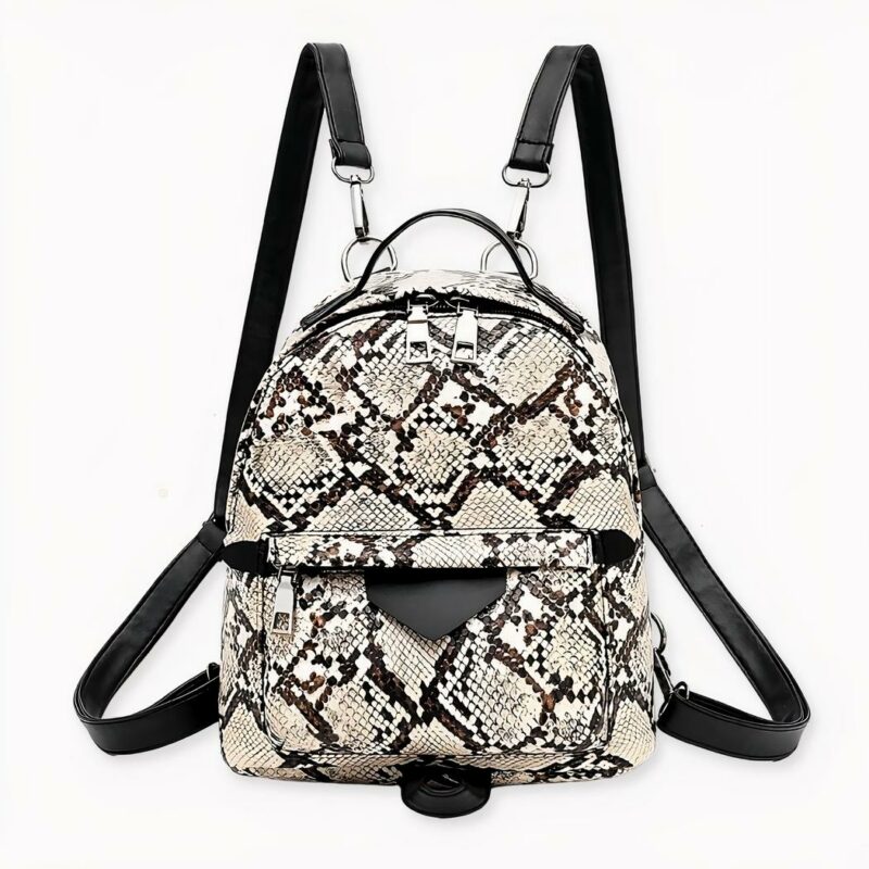 IMG_Petit_sac_ý _dos_femme_motif_serpent_1F Petit sac à dos femme motif serpent sur fond gris clair.