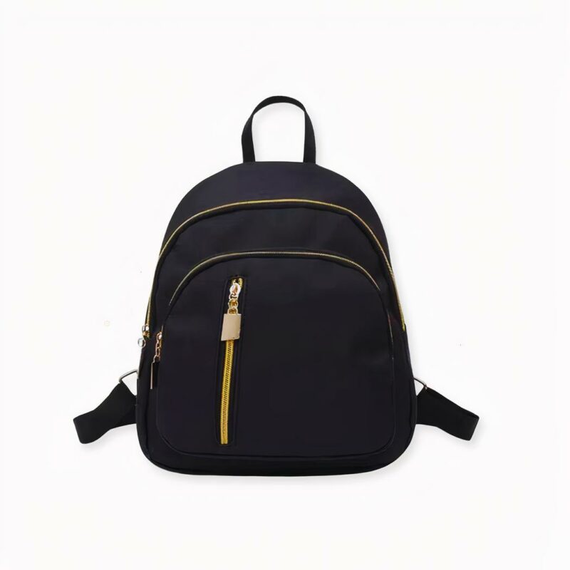 Vous aimez vous sentir à l’aise lorsque vous sortez de chez vous ? Alors, ce sac à dos noir style décontracté vous plaira sûrement. Sobre, simple, compact et léger, il sera confortable à porter. De plus, vous pouvez le coupler avec n’importe quel style vestimentaire. Casual, chic ou rétro, ce sac à dos femme parviendra toujours à vous sublimer.