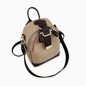 Notre sac à dos vintage luxe en cuir PU est une pièce de mode intemporelle et unique.