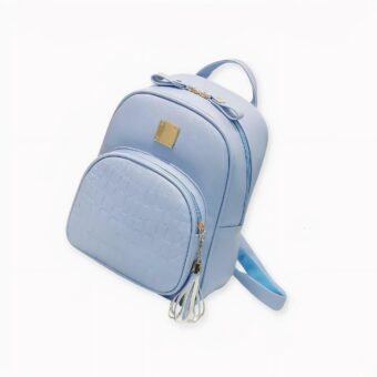 Envie de vous habiller chic et trendy ? Equipez-vous de ce mignon sac à dos cuir aux motifs croco. C’est un sac à dos féminin idéal pour l’été et l’automne. L’accessoire à avoir pour transporter ses effets personnels avec style pour les déplacements en ville. Et bonne nouvelle, vous avez le choix entre différents coloris pour ce sac à dos croco.