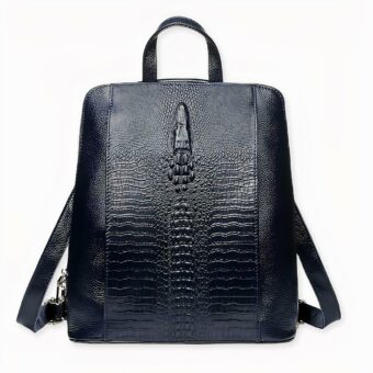 Notre sac à dos en imitation cuir pour femme est une pièce intemporelle qui s'intégrera parfaitement à votre garde-robe.