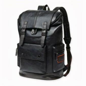 Ce sac à dos en cuir noir est parfait pour vos voyages.
