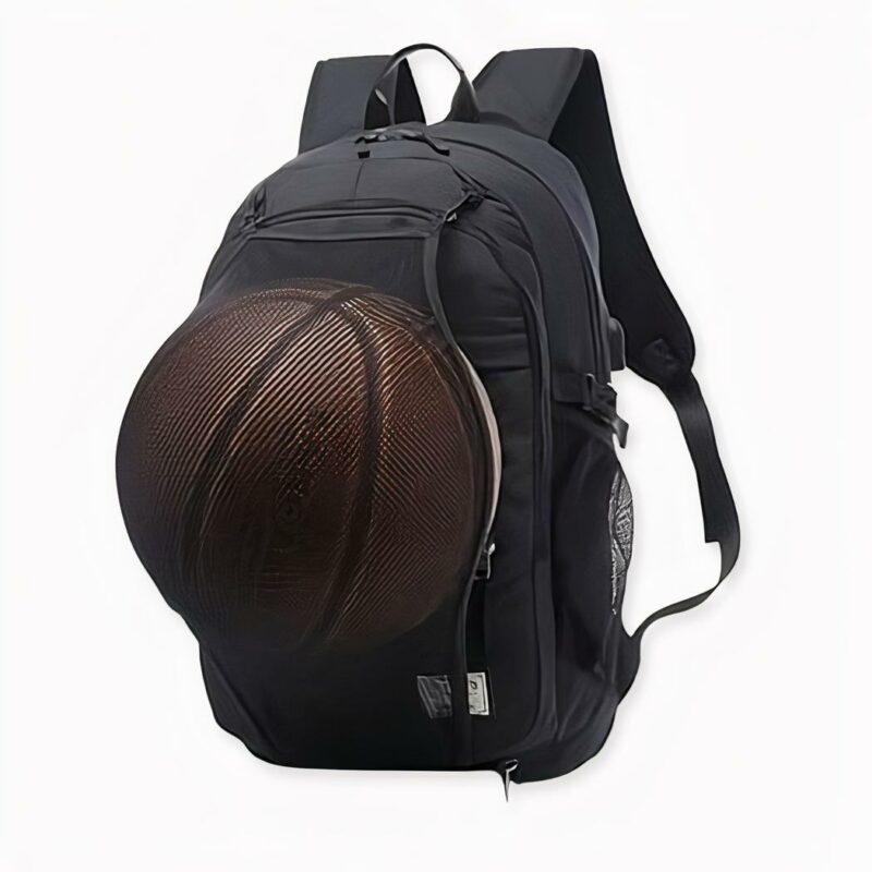 Vous aimez vous entraîner ? Voici un sac à dos sport qui devrait vous être utile lors de vos séances d’entraînement. On adore son design classique, cool et sportif. Mais ce qui plaît le plus chez ce sac à dos d’entraînement, c’est sa praticité. De plus, il est confortable à porter.