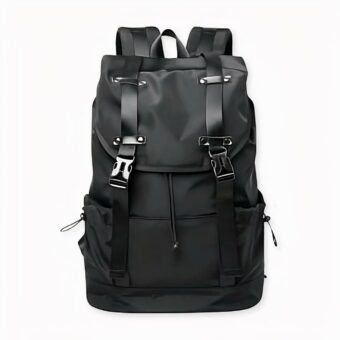Sac à dos noir avec deux sangles pour homme, couleur noir, bonne qualité et très tendance.