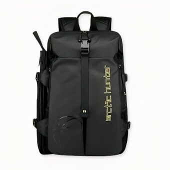 Sac à dos voyage avec sac à chaussures noir avec un fond blanc