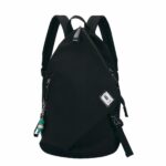 Sac à dos femme personnalisé en coton noir avec un fond blanc