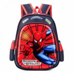 Sac à dos d'école Spider-Man rigolo bleu et rouge avec un fond blanc
