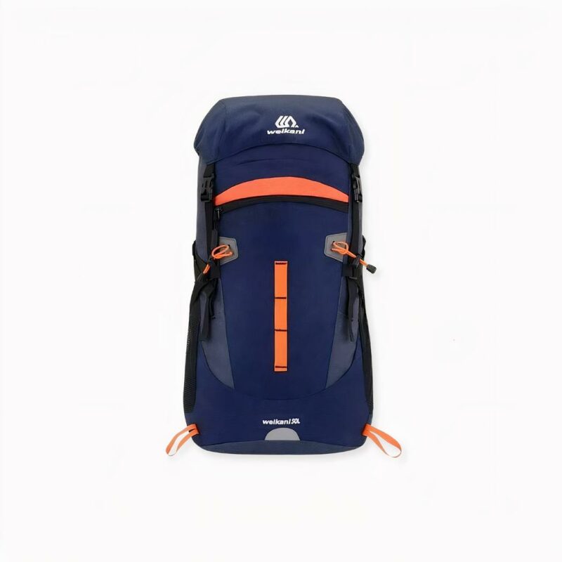 Sac à dos de ski grande taille de 50L sur fond gris clair.