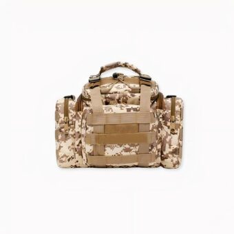 Le sac à dos est doté d'une grande poche principale avec une fermeture à glissière et de multiples poches latérales et avant pour ranger facilement tous vos objets essentiels. Vous trouverez également des boucles métalliques sur le devant pour fixer des accessoires supplémentaires.