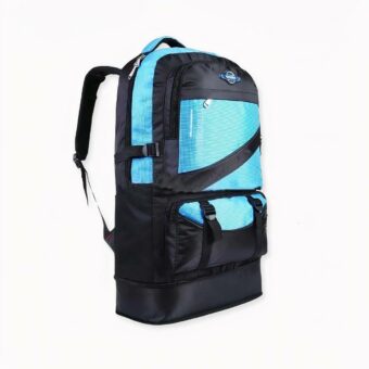 Sac à dos de ski 60L en nylon en version bleue et sur fond gris clair.