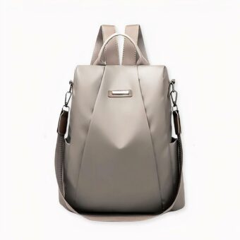Découvrez ce magnifique sac à dos étanche antivol au style sac moderne. Il vous assurera un look citadin élégant. Vous serez séduit par sa praticité, puisque sa capacité vous permettre de glisser un ordinateur. Ce sac à dos sera votre compagnon quotidien pour vous suivre dans tous vos déplacements !