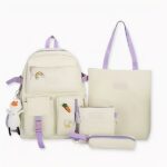 Sac à dos 4 pièces à joli motif avec pendentif canard, blanc et violet. Bonne qualité et très tendance.