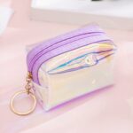 Porte monnaie couleur holographique violet avec un fond rose