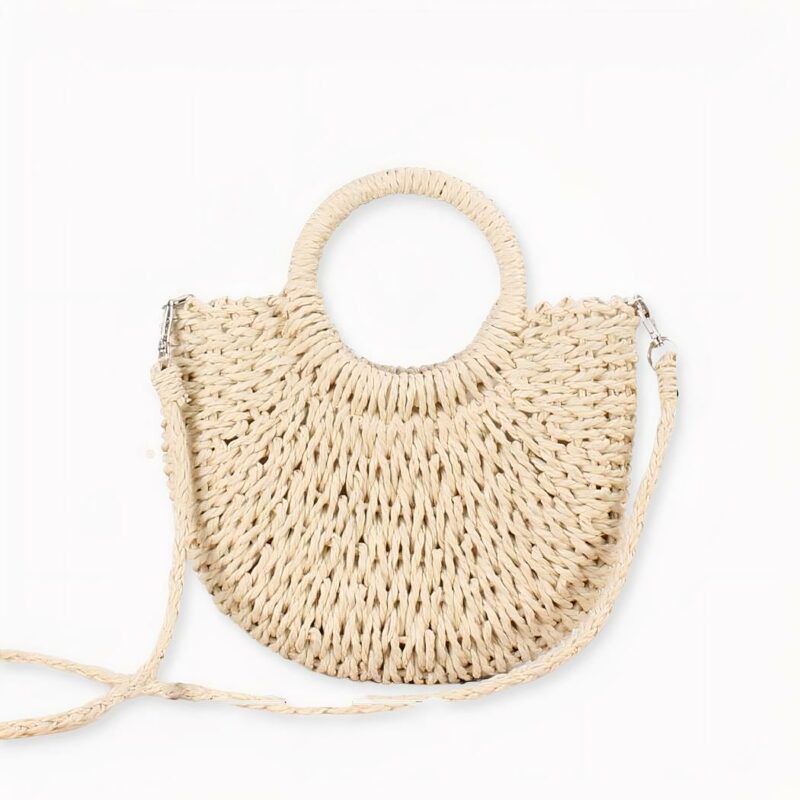 Vous êtes à la recherche d'un sac bandoulière en paille stylé pour cet été ? Vous êtes au bon endroit ! Notre superbe sac d'été en paille tissé pour femme va faire des jaloux sur la plage...