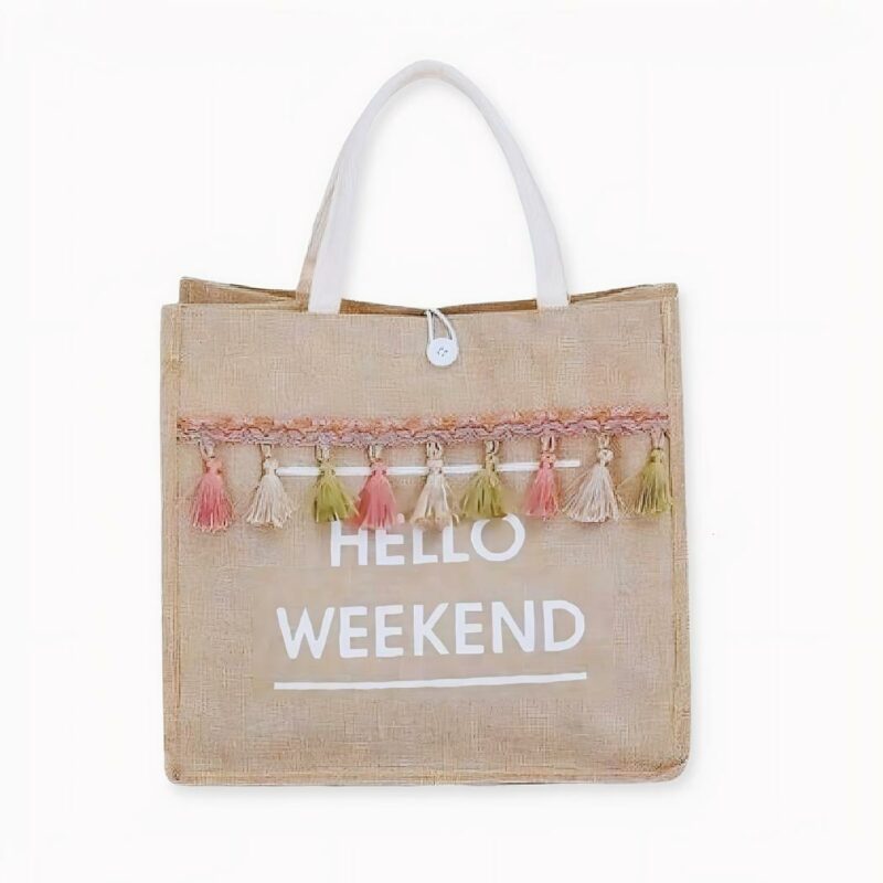 À la recherche du sac parfait pour cet été ? Voici notre tout nouveau sac de plage en lin pour femme ! Son style chic et décontracté et sa grande capacité de stockage en font le sac parfait pour vos sorties à la plage, vos balades en ville et sorties shopping.