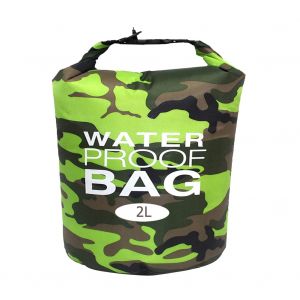 Mini sac imperméable camouflage 2L avec un fond blanc
