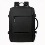 Dites adieu aux maux de dos et aux épaules tendues ! Ce sac à dos de voyage ergonomique noir uni est conçu pour votre confort. Il possède un design ergonomique innovant qui répartit uniformément le poids sur votre dos et vos hanches, afin que vous puissiez le porter sans douleur. Le sac à dos est fabriqué à partir de matériaux robustes et imperméables, parfaits pour toute aventure. Les sangles sont réglables, ce qui vous permet de personnaliser l'ajustement en fonction de vos besoins. Et si vous en avez assez de le porter sur votre dos, vous pouvez toujours utiliser la poignée latérale pour le transporter comme une mallette. Ce sac à dos est parfait pour tous ceux qui veulent voyager confortablement et les mains libres !