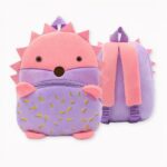 Ce Sac à dos CP Hérisson pour enfant est le compagnon idéal pour les petits aventuriers. Conçu pour être robuste et durable, il est fait de tissu polyester résistant aux intempéries et aux taches.