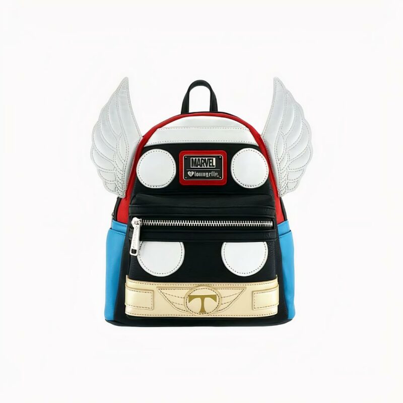 Sac à dos pour fille à l'effigie de Marvel Thor de couleurs bleu rouge et noir avec des ailes blanches de chaque côté, d'une hauteur de 27cm, de largeur de 24cm et 13 cm de profondeur