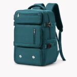Découvrez le compagnon de voyage idéal pour vos prochains déplacements en avion. Le sac à dos voyage homme compartiment chaussures et ordinateur vous accompagne en cabine avec les chaussures soigneusement isolées et l'ordinateur à portée de main à tout moment, compact et toujours parfaitement prêt au départ.