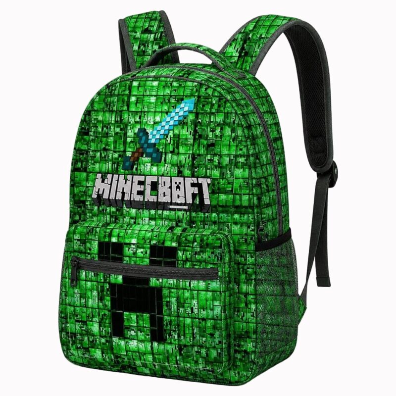 Un sac à dos Minecraft à grand visage de creeper imprimé vert, avec un grand motif de creeper et une poche avant zippée, posé sur fond blanc.