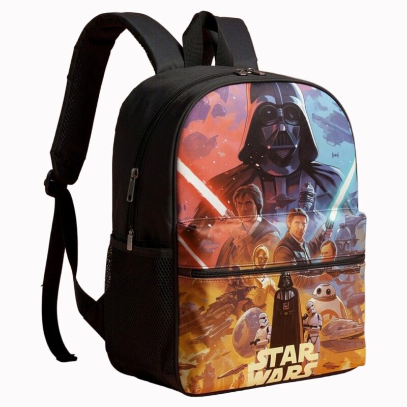 Un Sac à dos Star Wars orné de personnages multiples emblématiques noir, avec Dark Vador, des héros et des droïdes sur le devant.